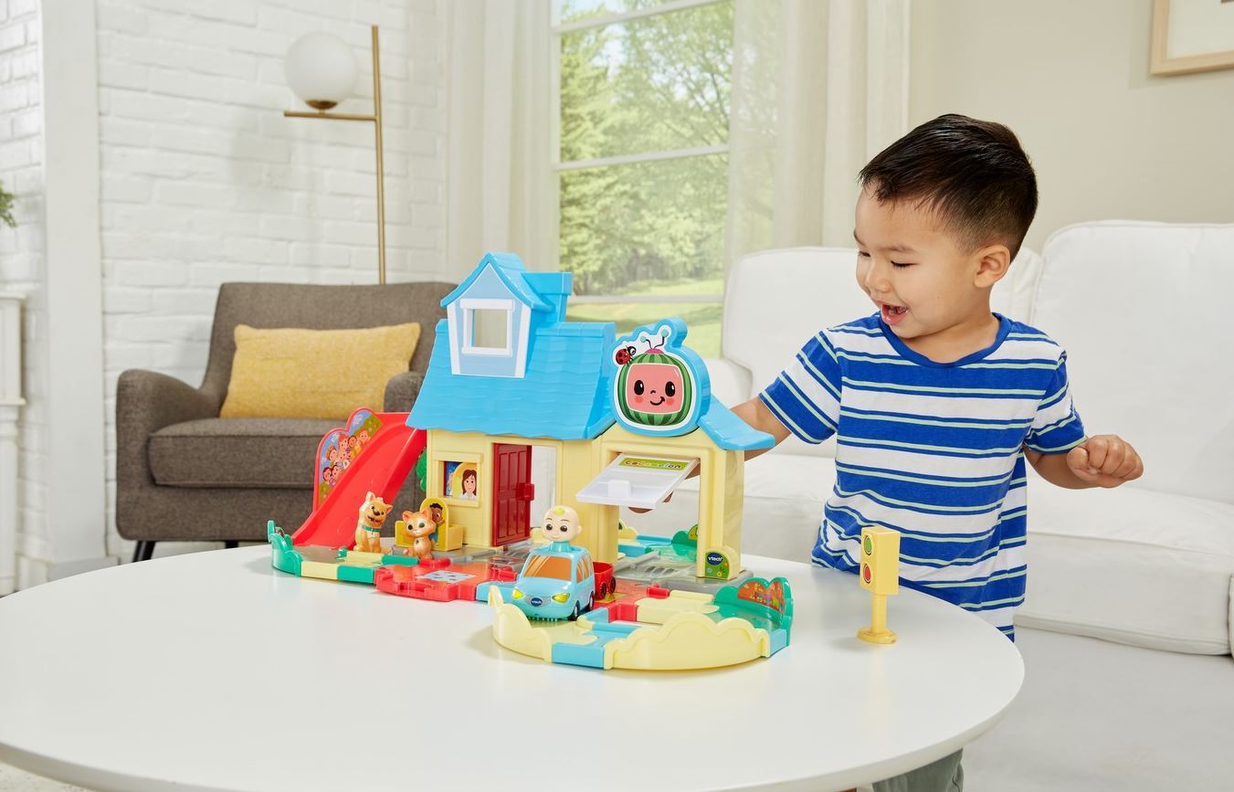 VTECH - COCOMELON TUT TUT BOLIDES - LA MAISON À SURPRISES DE JAY JAY